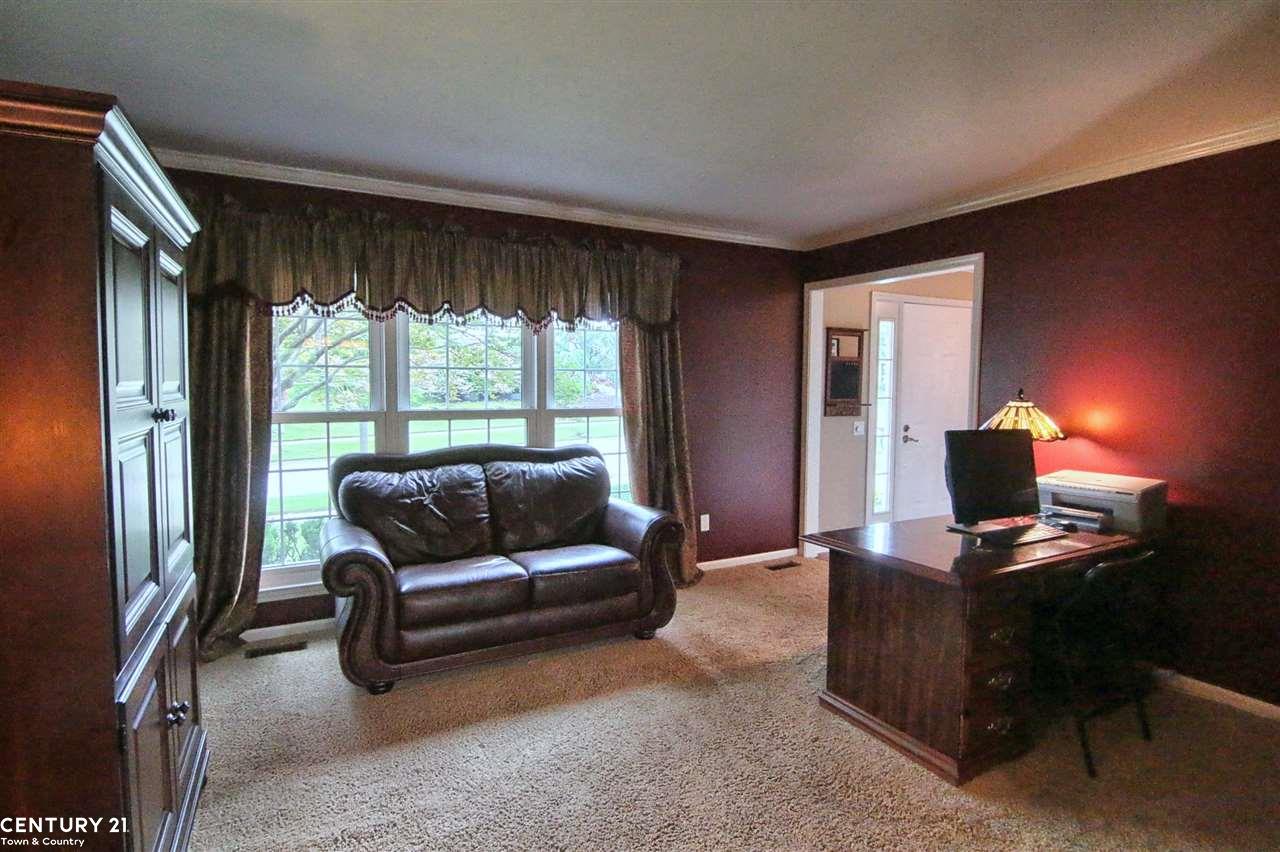 172 Grosvenor Drive Rochester Hills, MI 48307 - Photo 5 of 36
