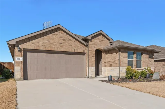 $375,000 | 5824 Harvey Gap Lane, Denton, TX 76226