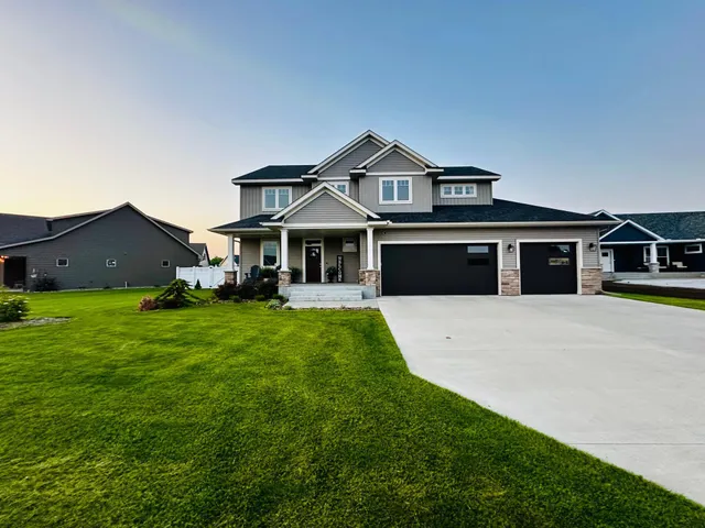 $674,900 | 2011 Sandstone Loop North, Sartell, MN 56377