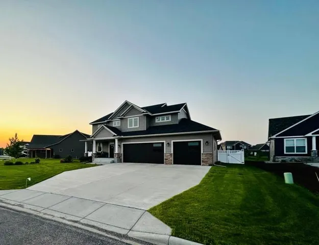 $674,900 | 2011 Sandstone Loop North, Sartell, MN 56377