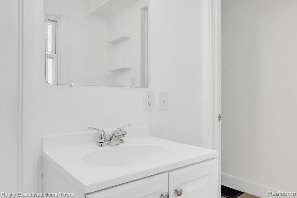 2720 Walnut Street Port Huron, MI 48060 - Photo 19 of 26