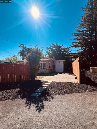 $379,000 | 447 Maple Avenue, Vallejo, CA 94591