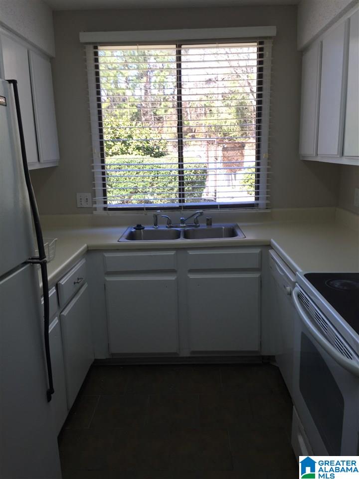 111 Running Brook Road, Unit 111 Hoover, AL 35226 - Photo 12 of 24