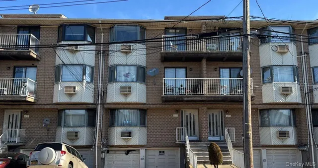 $235,000 | 1093 East 72nd Street, Unit 13 | Georgetown