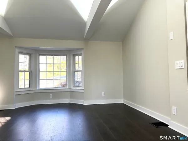 $3,200 | 13 South Street, Washington, CT 06793