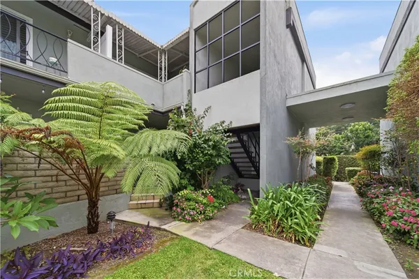 $499,000 | 5140 East Atherton Street, Unit 6, Long Beach, CA 90815
