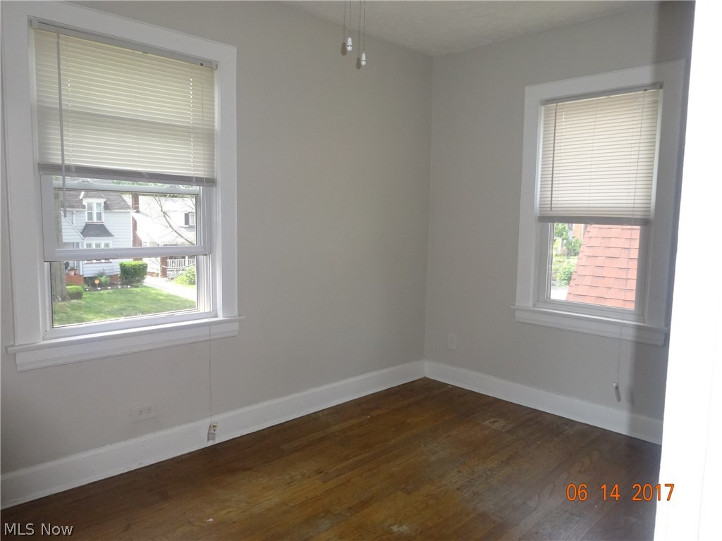 3431 Hartwood Road Cleveland Heights, OH 44112 - Photo 12 of 19