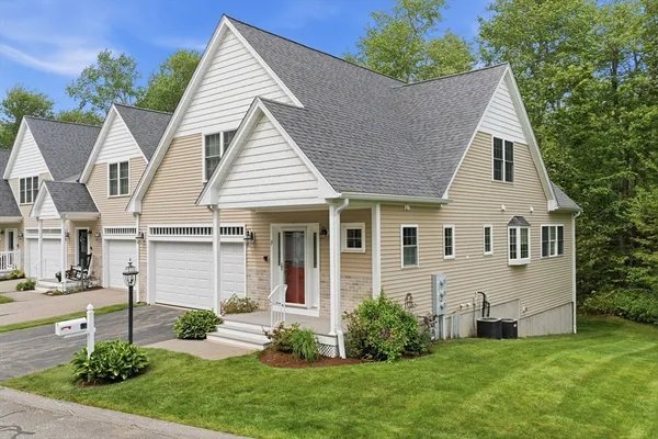 $670,000 | 15 Midfield Drive, Unit 15, Rockland, MA 02370