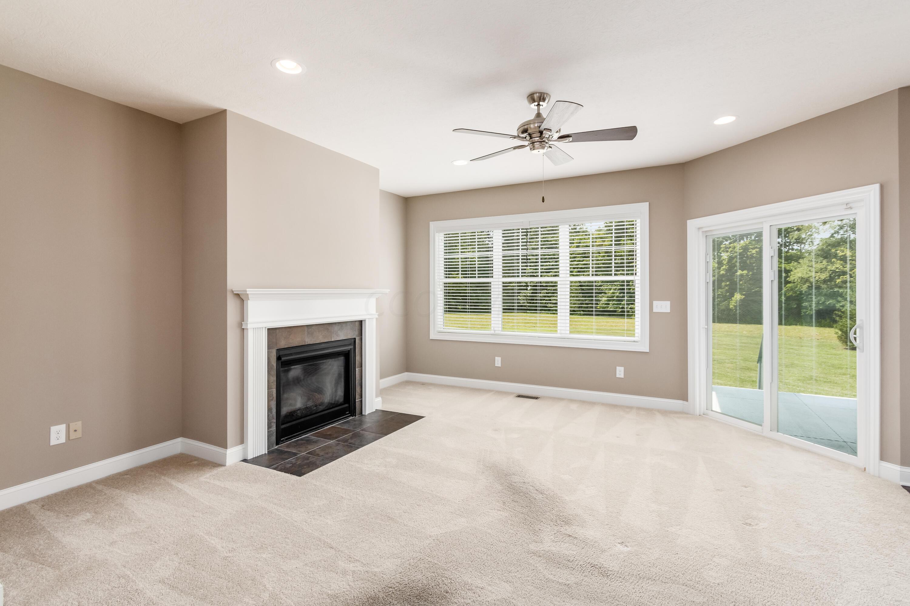 1051 Carters Corner Road Sunbury, OH 43074 - Photo 8 of 36 Living space