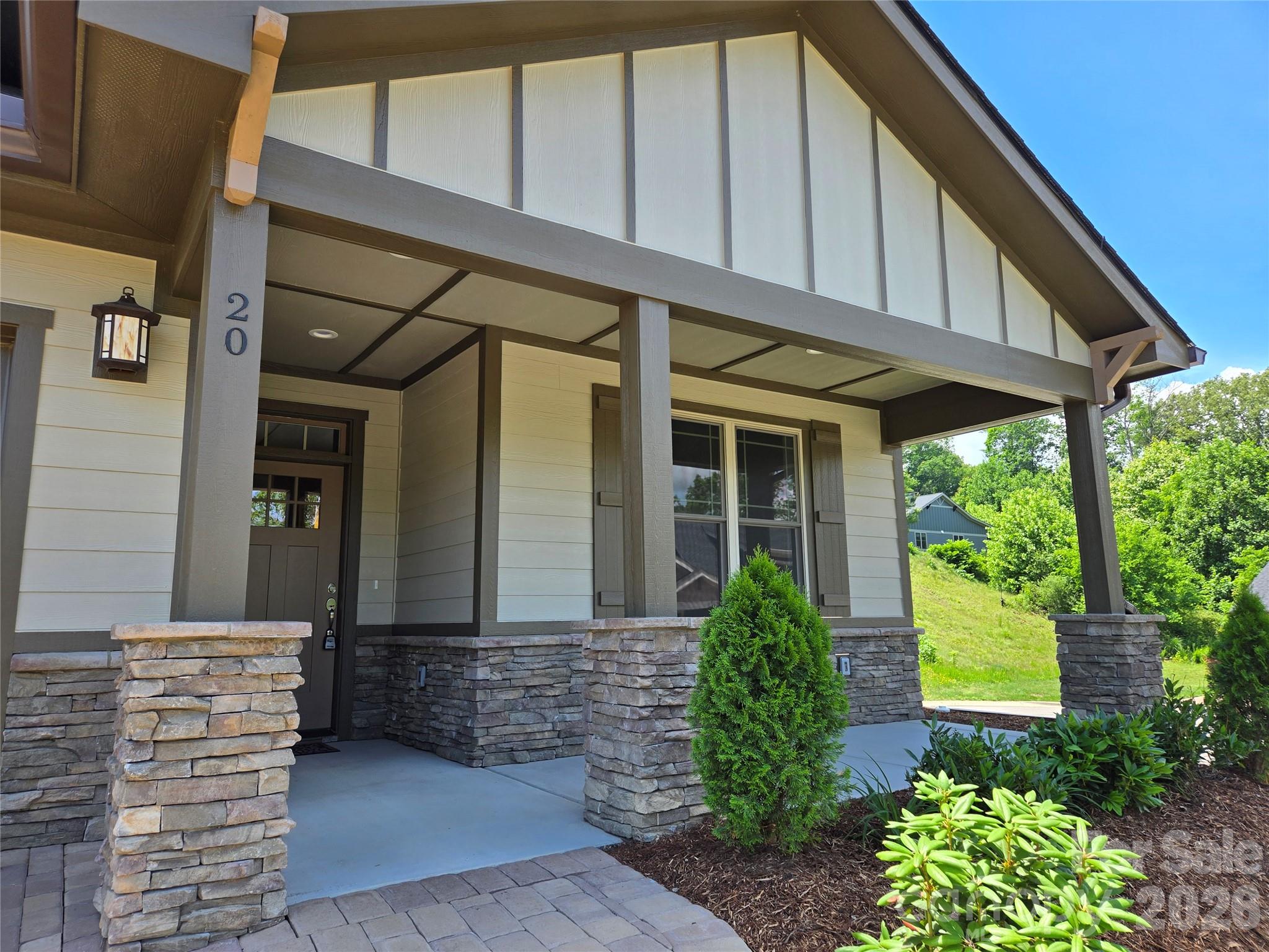 16 Craftsman Overlook Ridge, Unit 27 Arden, NC 28704 - Photo 4 of 35