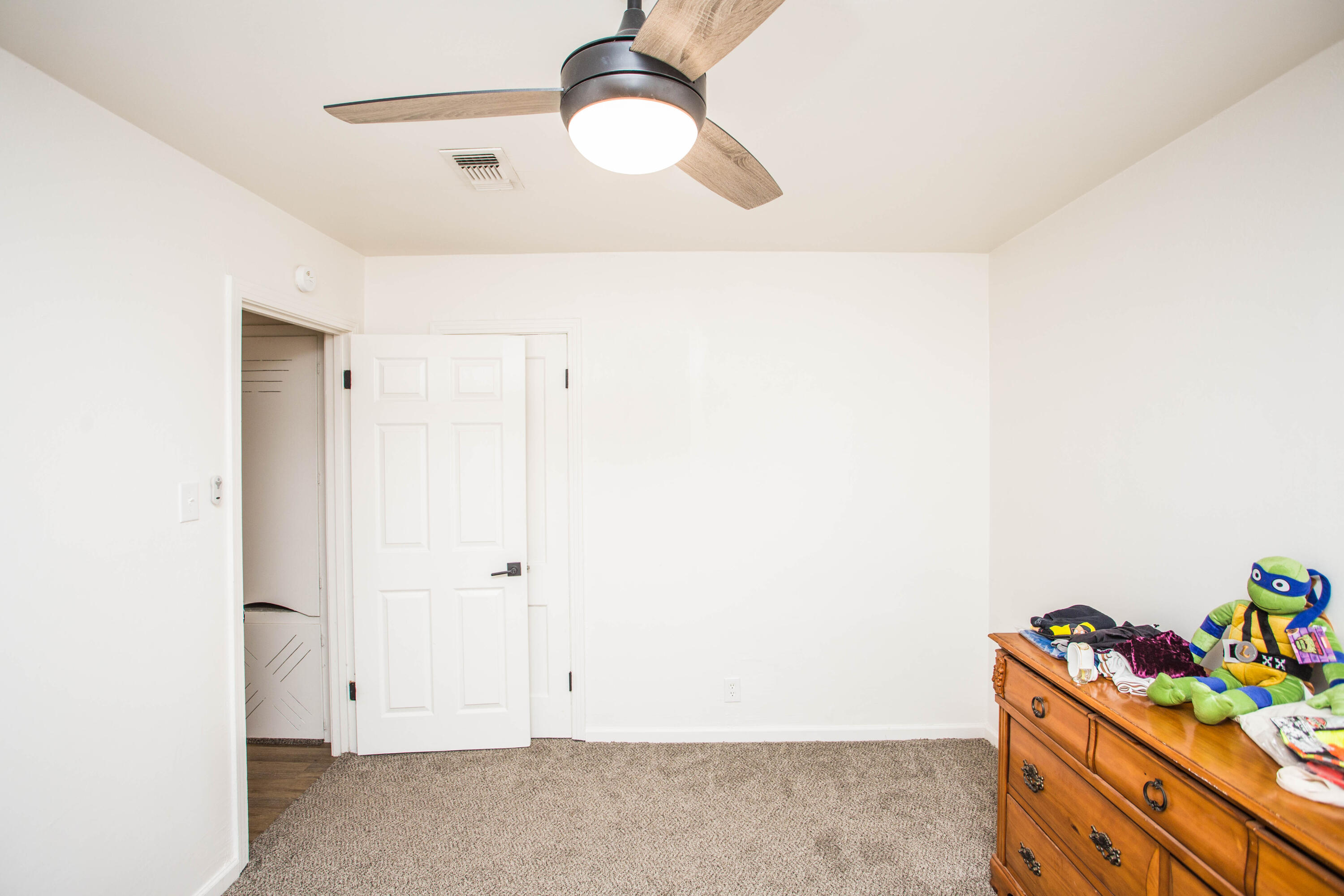 2604 39th Street Lubbock, TX 79413 - Photo 21 of 43 a room with cabinet