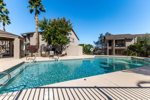 $289,000 | 12440 North 20th Street, Unit 220, Phoenix, AZ 85022