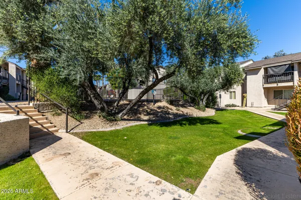 $289,000 | 12440 North 20th Street, Unit 220, Phoenix, AZ 85022