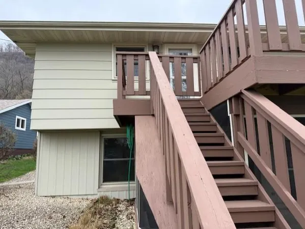 $305,000 | 1716 Edgewood Road, Winona, MN 55987