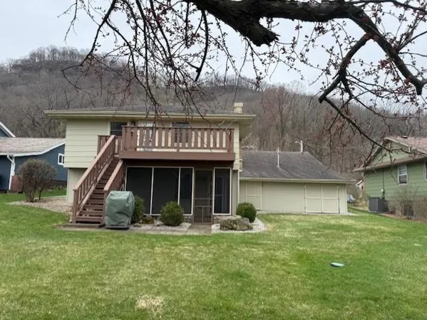 $305,000 | 1716 Edgewood Road, Winona, MN 55987