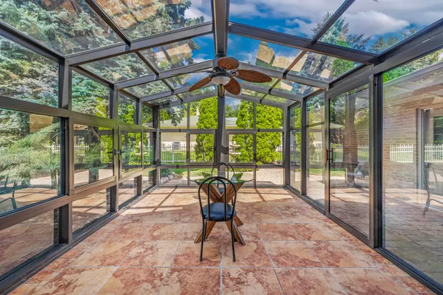 $1,925,000 | N2297 West Main Road, Linn, WI 53147