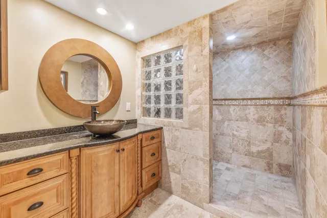 $1,925,000 | N2297 West Main Road, Linn, WI 53147