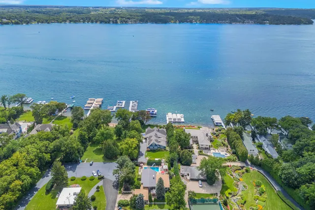 $1,899,000 | N2297 West Main Road, Linn, WI 53147