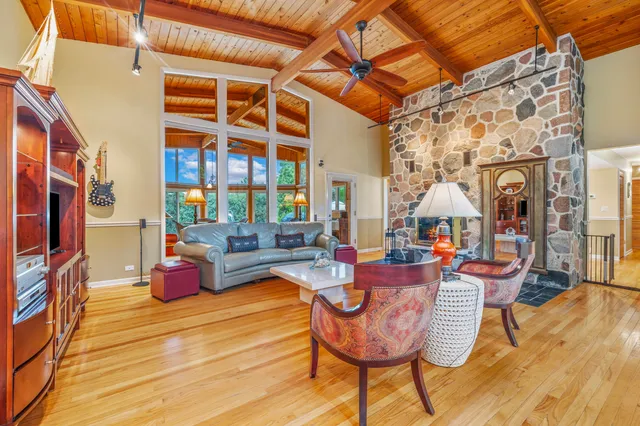 $1,899,000 | N2297 West Main Road, Linn, WI 53147