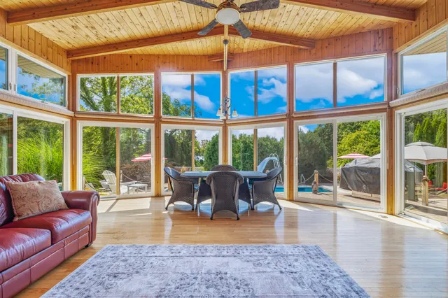 $1,925,000 | N2297 West Main Road, Linn, WI 53147