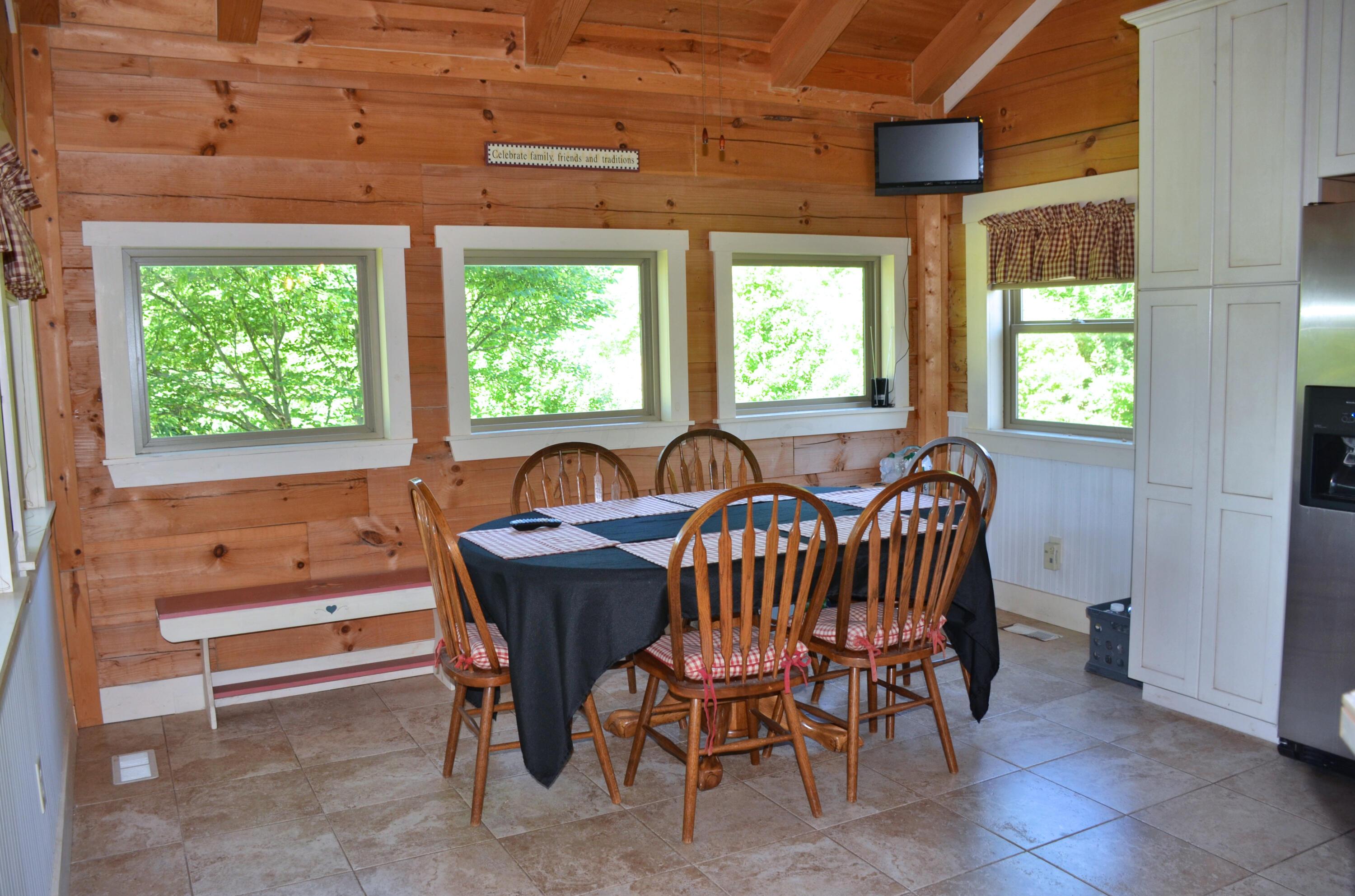 8030 Brown Road Ostrander, OH 43061 - Photo 28 of 47 eating area