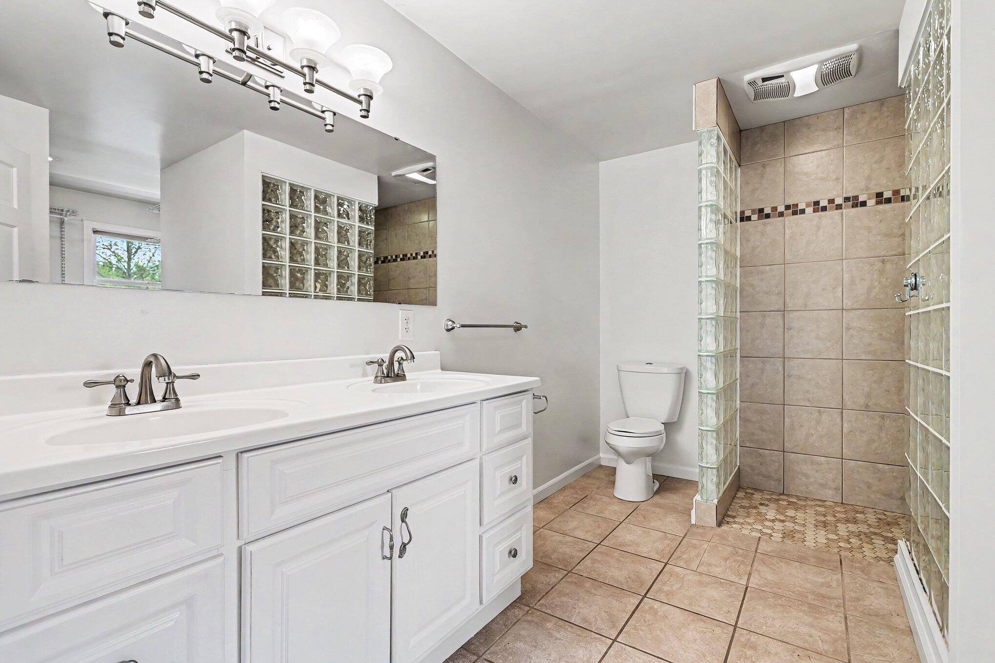 3086 Springbrook Drive Kalamazoo, MI 49004 - Photo 32 of 56 037_file_6506