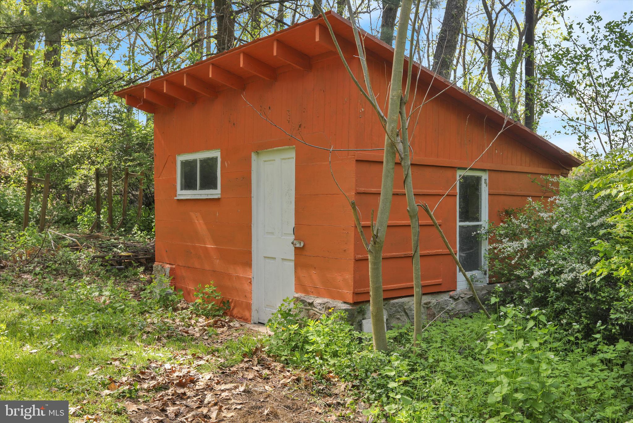 100 Walnuttown Road Fleetwood, PA 19522 - Photo 15 of 21 360_3235