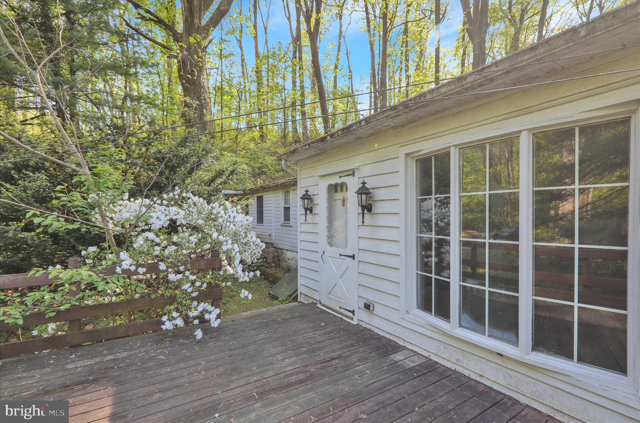 100 Walnuttown Road Fleetwood, PA 19522 - Photo 4 of 21 360_3155