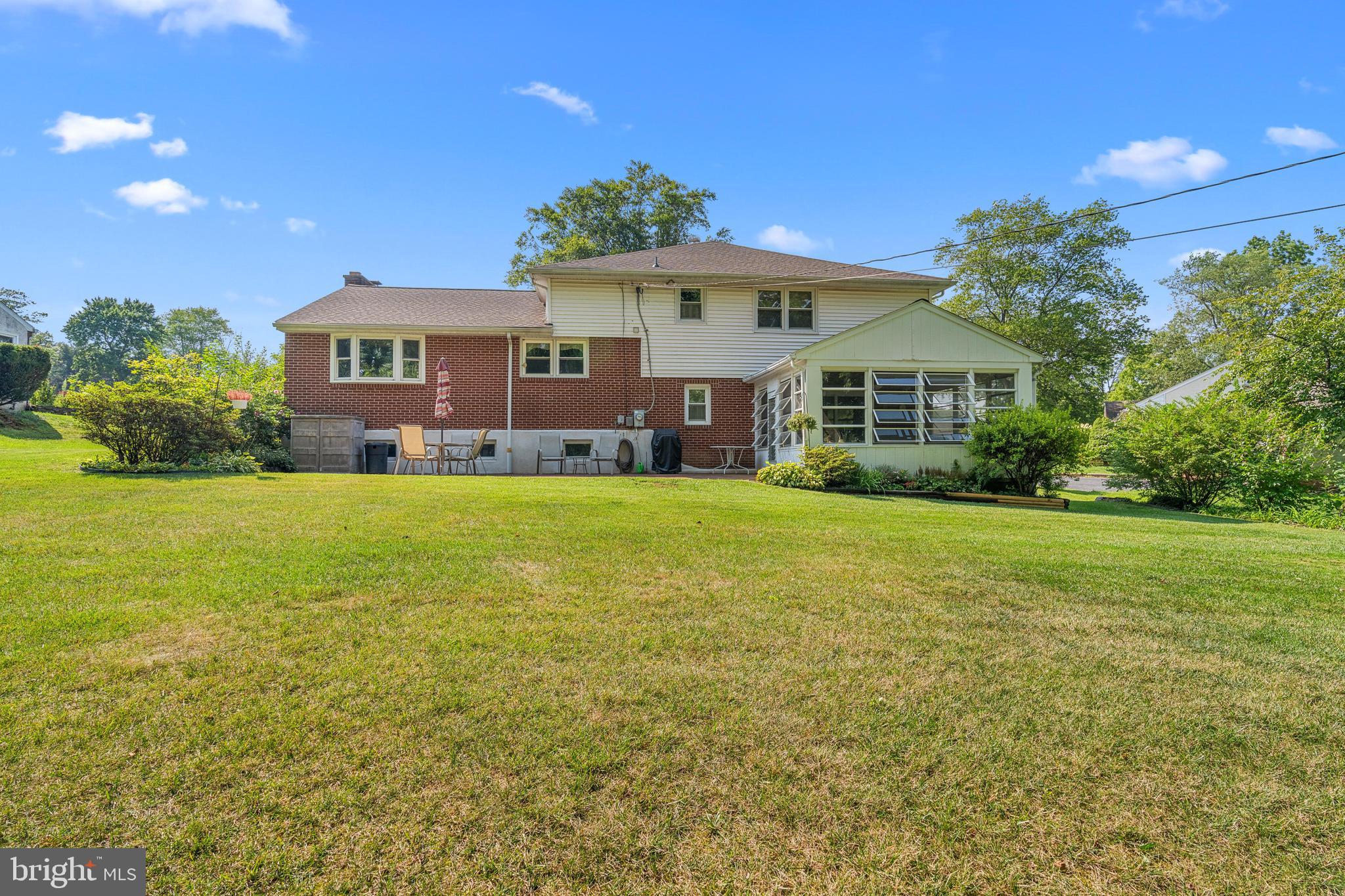 654 Grace Avenue Spring City, PA 19475 - Photo 6 of 46 Gallery Image 6