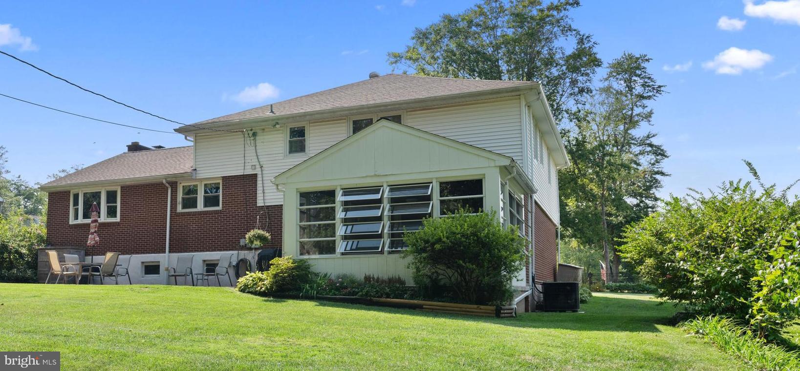 654 Grace Avenue Spring City, PA 19475 - Photo 8 of 46 Gallery Image 8