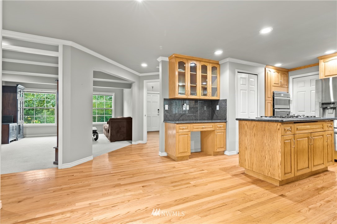 14033 Southeast 185th Place Renton, WA 98058 - Photo 11 of 39 Gallery Image 11