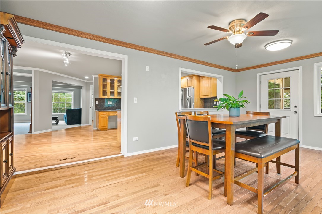 14033 Southeast 185th Place Renton, WA 98058 - Photo 12 of 39 Gallery Image 12
