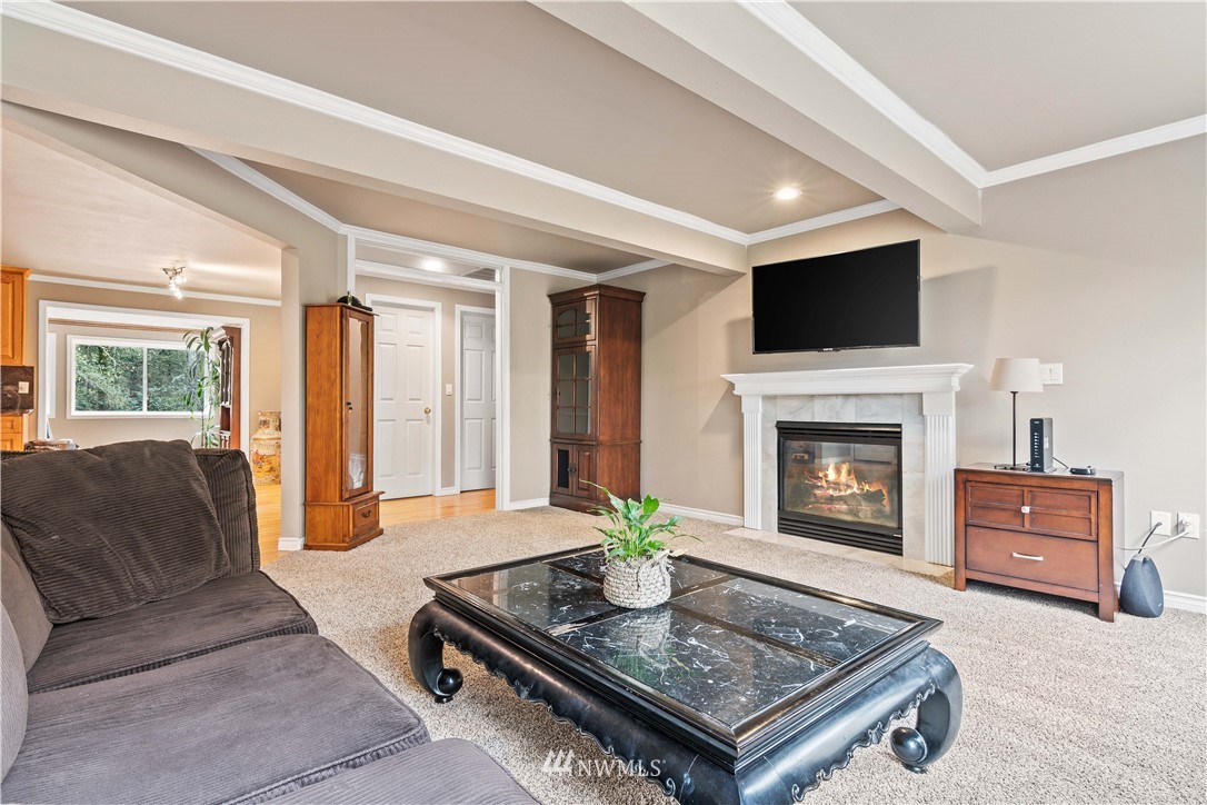 14033 Southeast 185th Place Renton, WA 98058 - Photo 19 of 39 Gallery Image 19