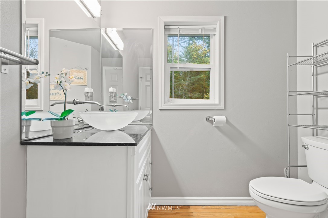 14033 Southeast 185th Place Renton, WA 98058 - Photo 20 of 39 Gallery Image 20