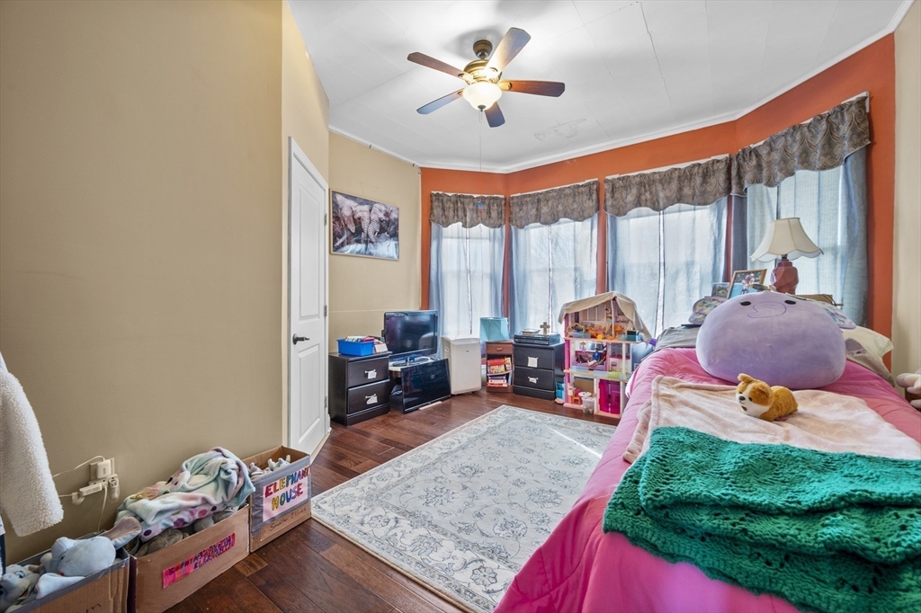 76 Water Street Danvers, MA 01923 - Photo 14 of 35