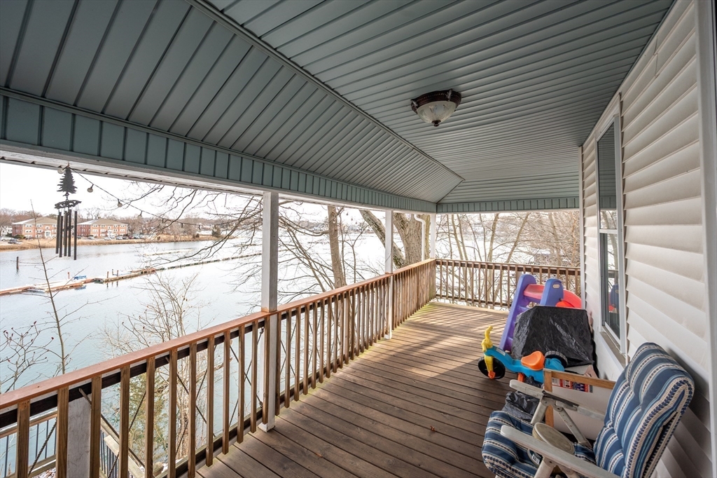 76 Water Street Danvers, MA 01923 - Photo 16 of 35