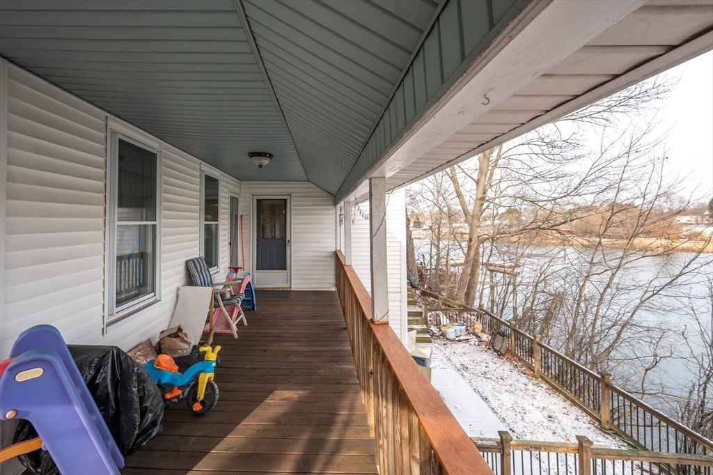 76 Water Street Danvers, MA 01923 - Photo 17 of 35