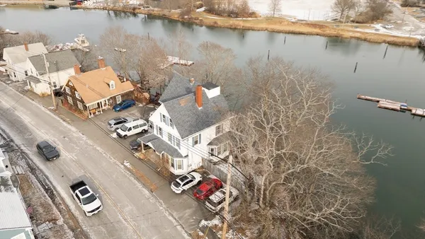 $852,500 | 76 Water Street, Danvers, MA 01923