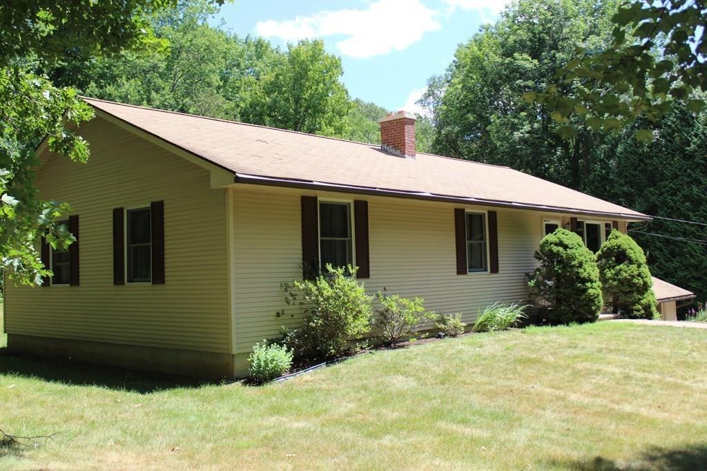 107 Gay Road Sturbridge, MA 01566 - Photo 3 of 30