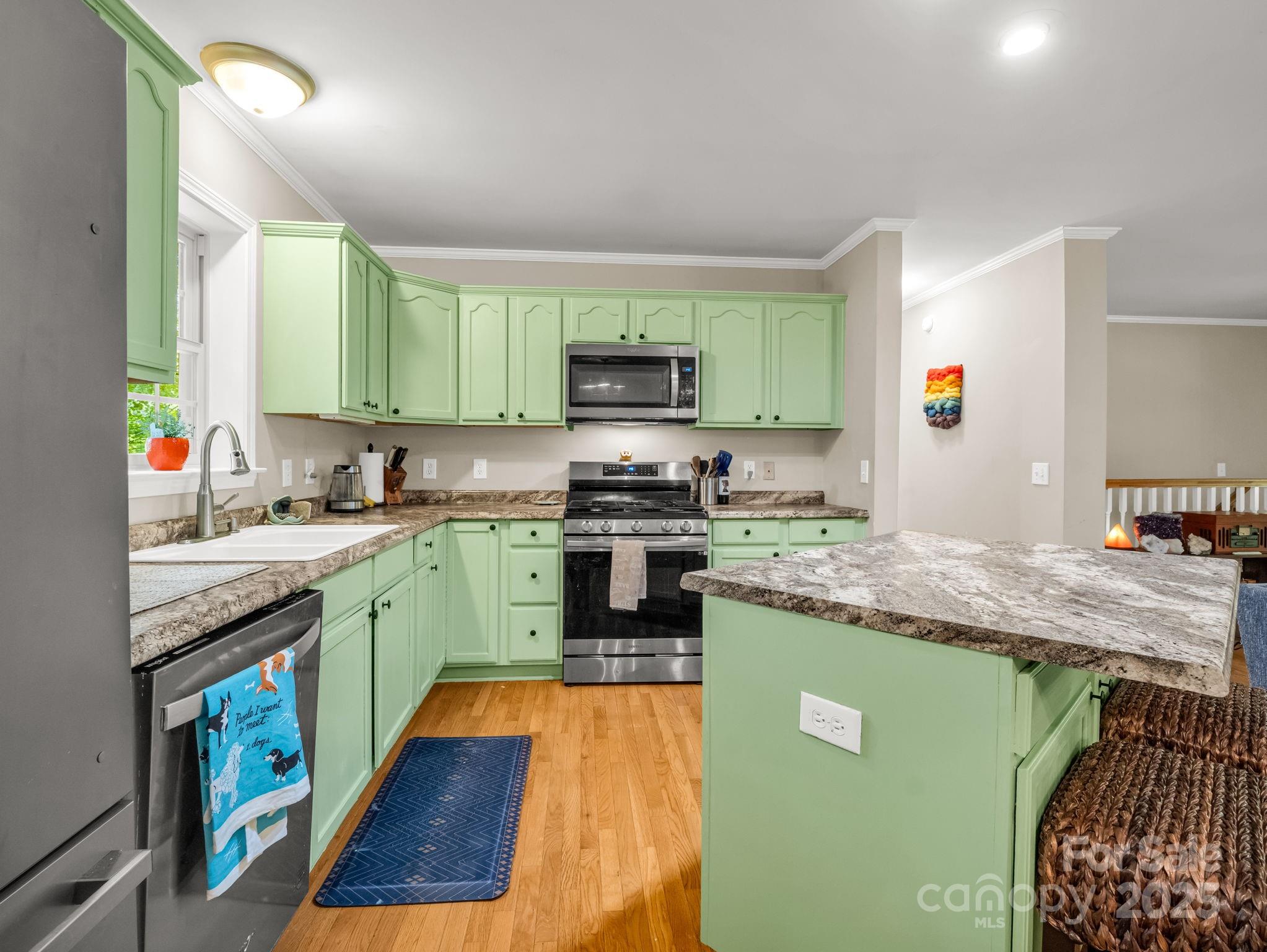 288 Long Ridge Road Old Fort, NC 28762 - Photo 5 of 48