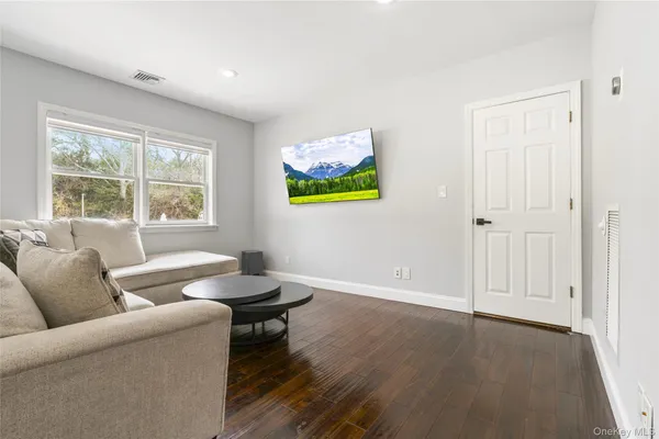 $1,548,000 | 345 Durkee Lane, East Patchogue, NY 11772