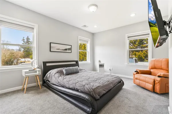 $1,548,000 | 345 Durkee Lane, East Patchogue, NY 11772