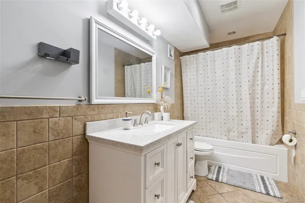 $1,548,000 | 345 Durkee Lane, East Patchogue, NY 11772