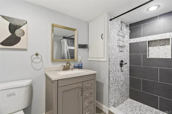 $1,548,000 | 345 Durkee Lane, East Patchogue, NY 11772