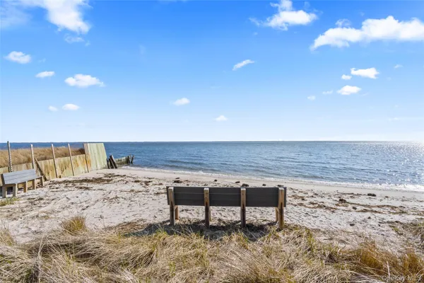 $1,548,000 | 345 Durkee Lane, East Patchogue, NY 11772