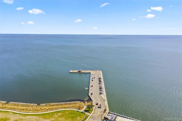 $1,548,000 | 345 Durkee Lane, East Patchogue, NY 11772