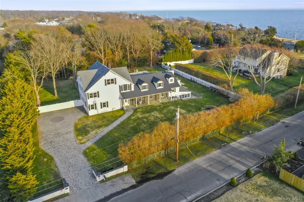 $1,548,000 | 345 Durkee Lane, East Patchogue, NY 11772