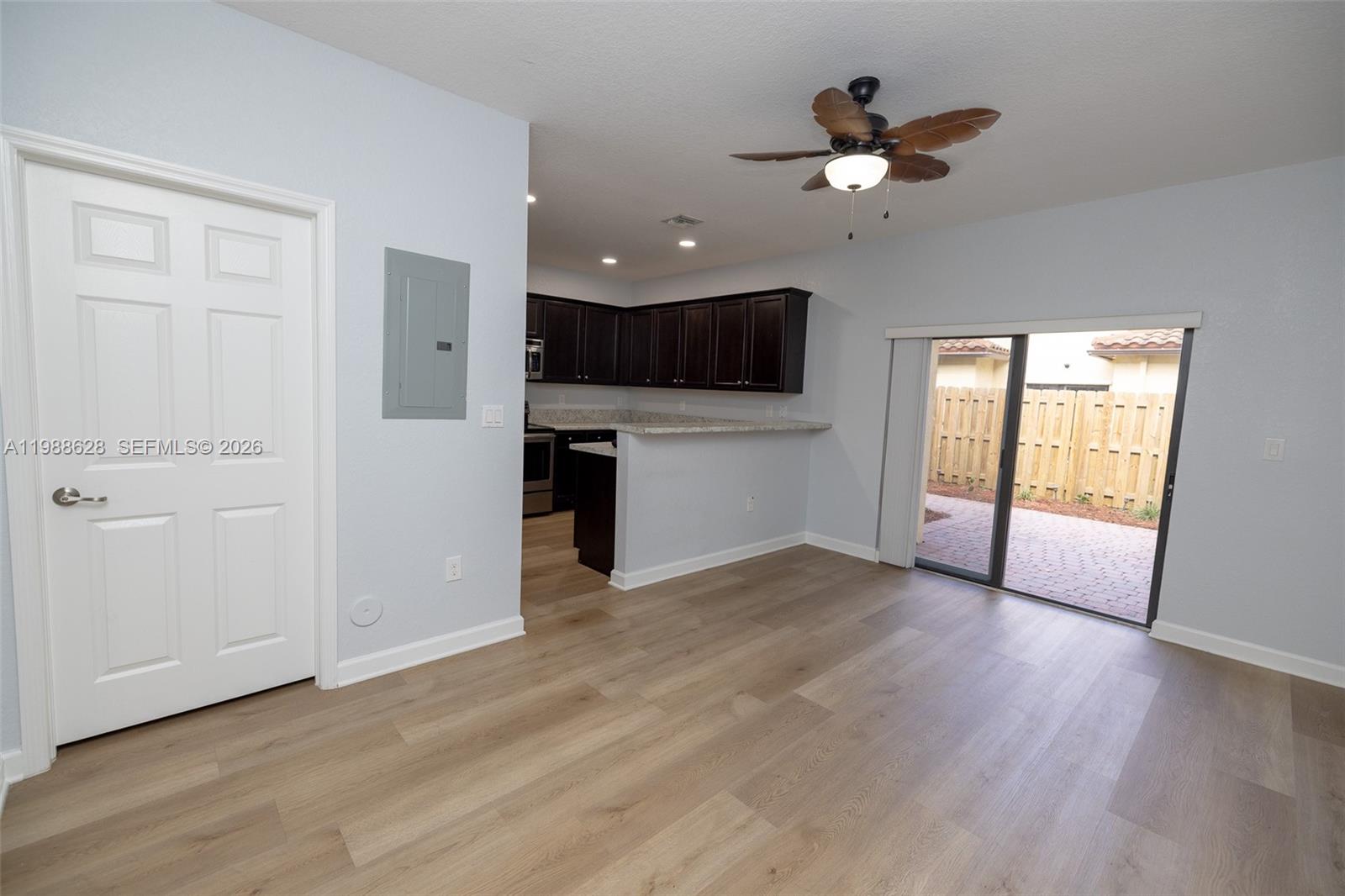 3213 Southeast 6th Street Homestead, FL 33033 - Photo 7 of 24