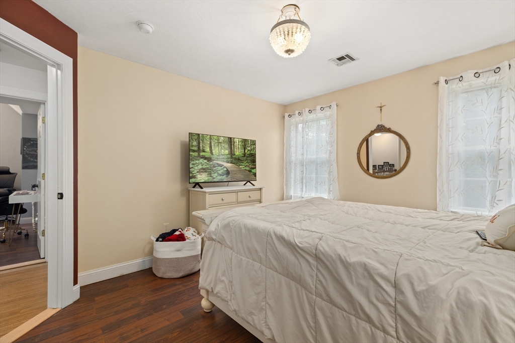 566 Mendon Road Sutton, MA 01590 - Photo 24 of 40