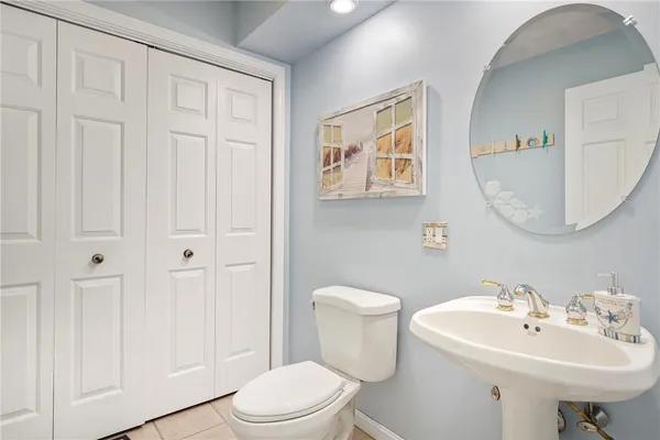 $899,900 | 307 White Horn Drive, South Kingstown, RI 02881